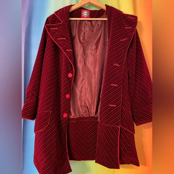 Willy WONKA Striped Jacket
Style Halloween costume Johnny - Picture 2 of 16